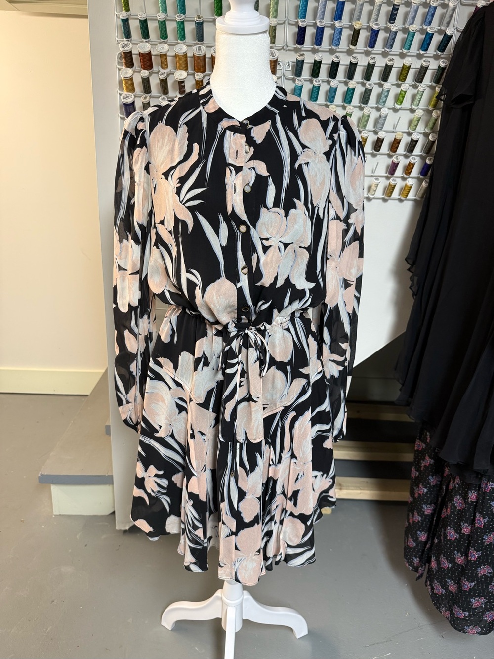 Milly Black Long-Sleeve Floral Tie-Waist Dress with Blush Print